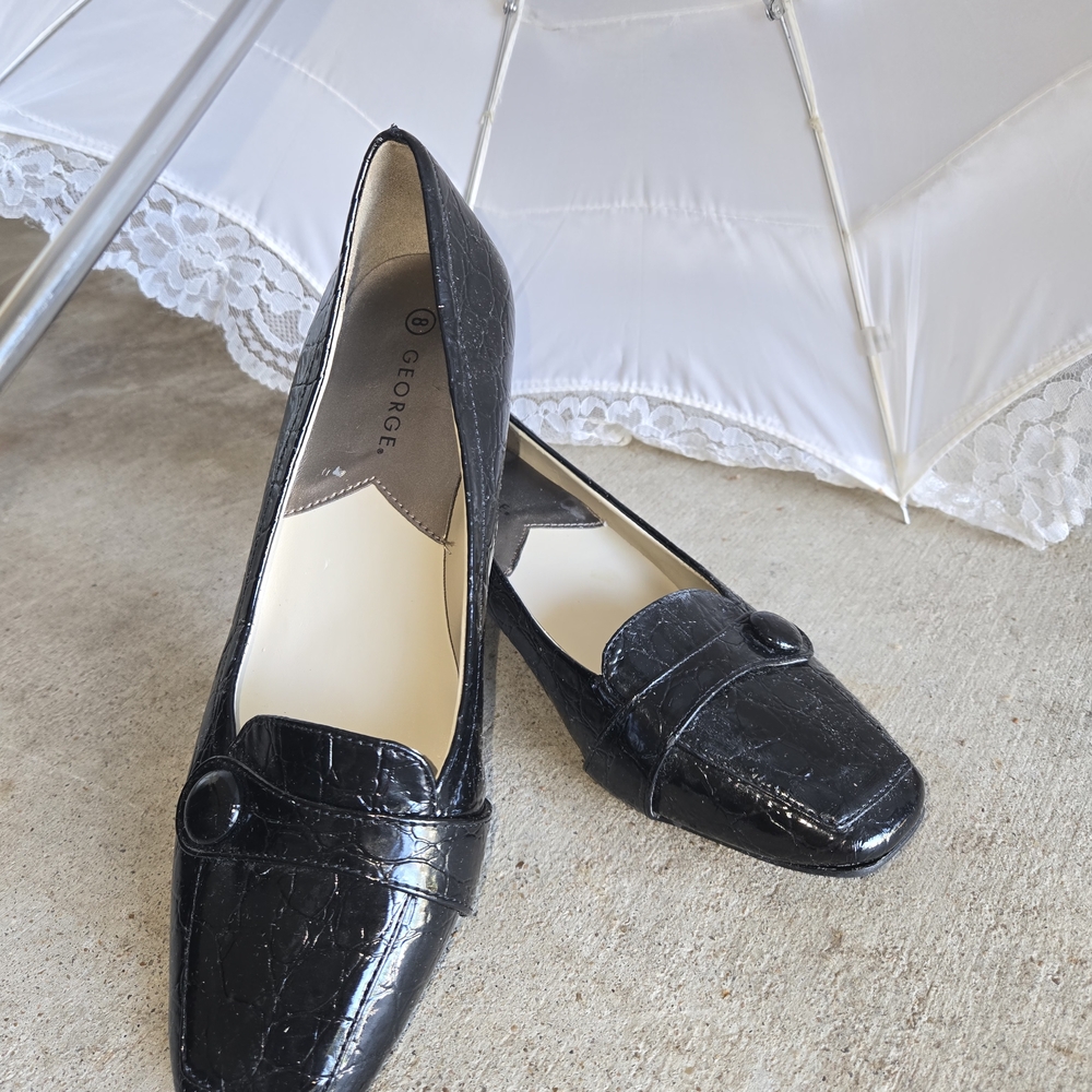 George Women's Black Textured Loafers